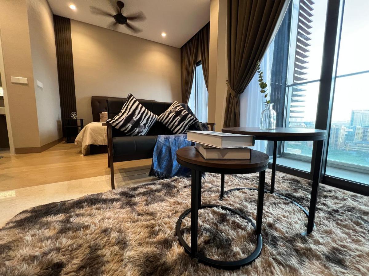 Lucentia Residence Bbcc Lalaport At Kuala Lumpur By Luxe Home المظهر الخارجي الصورة